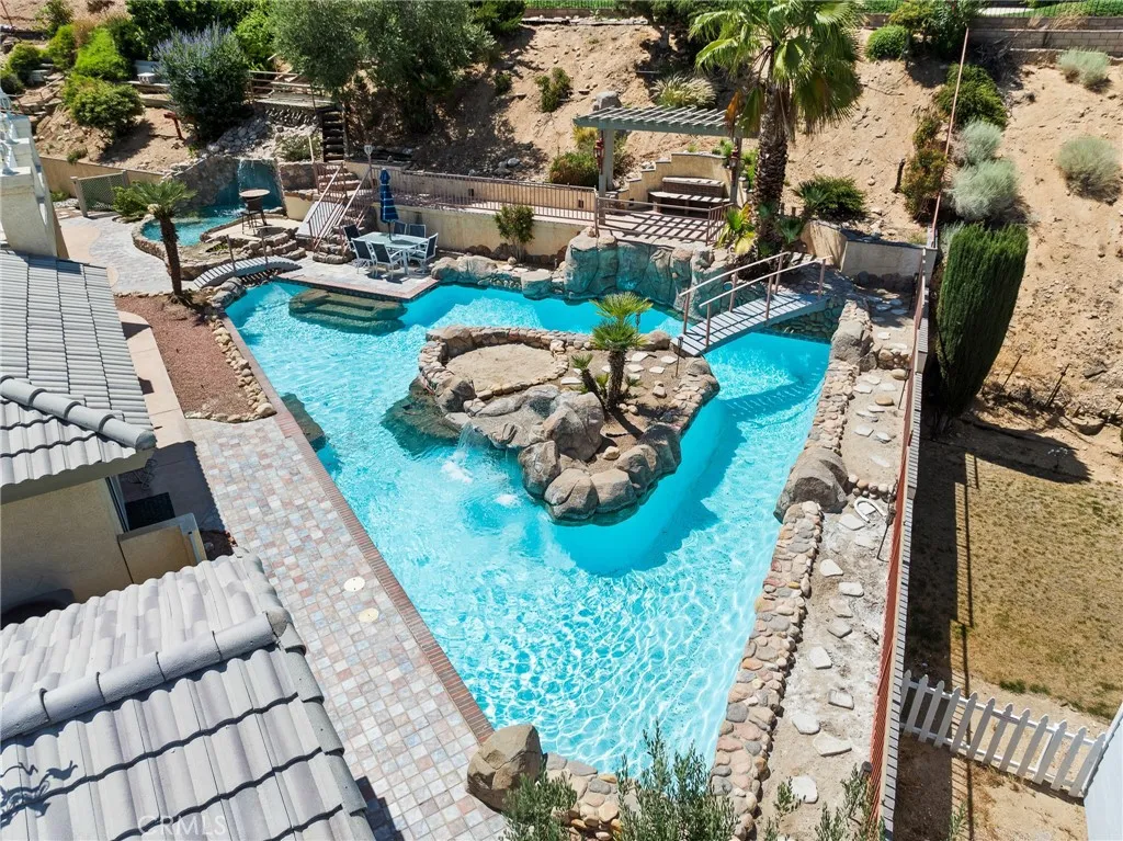 main property photo 57