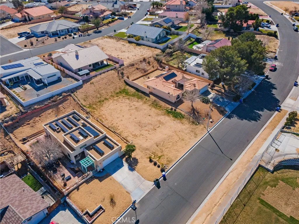main property photo 15