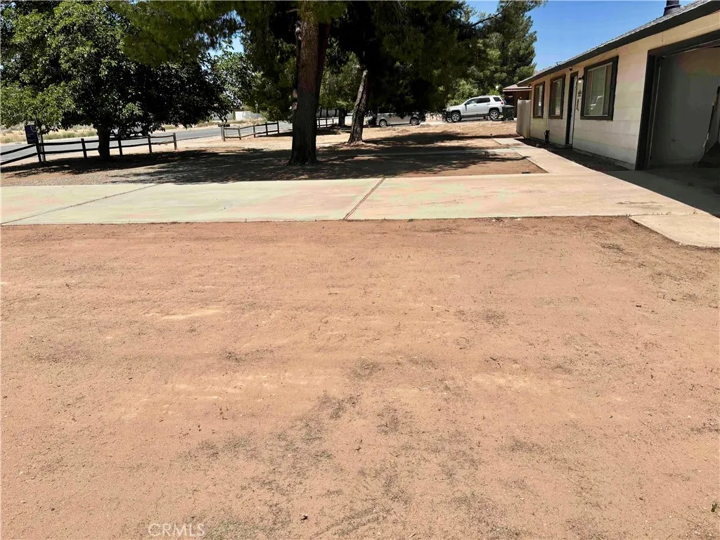 main property photo 25
