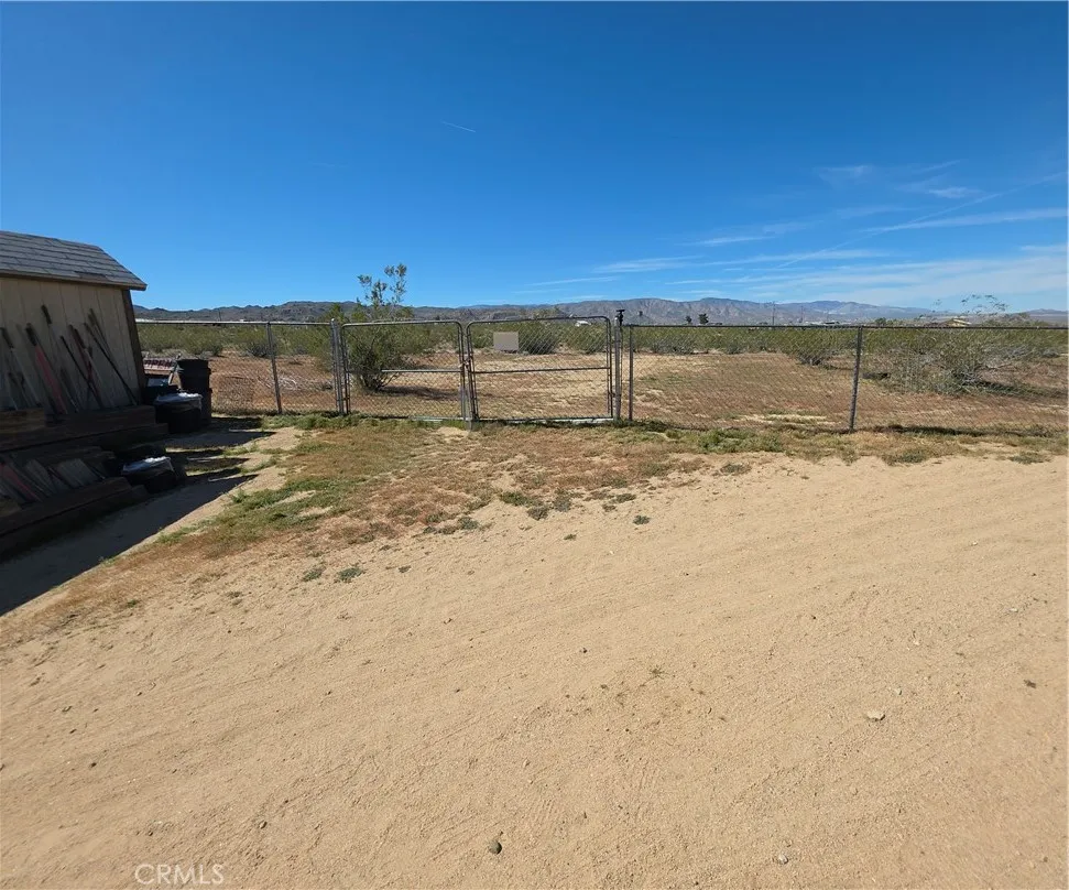 main property photo 27