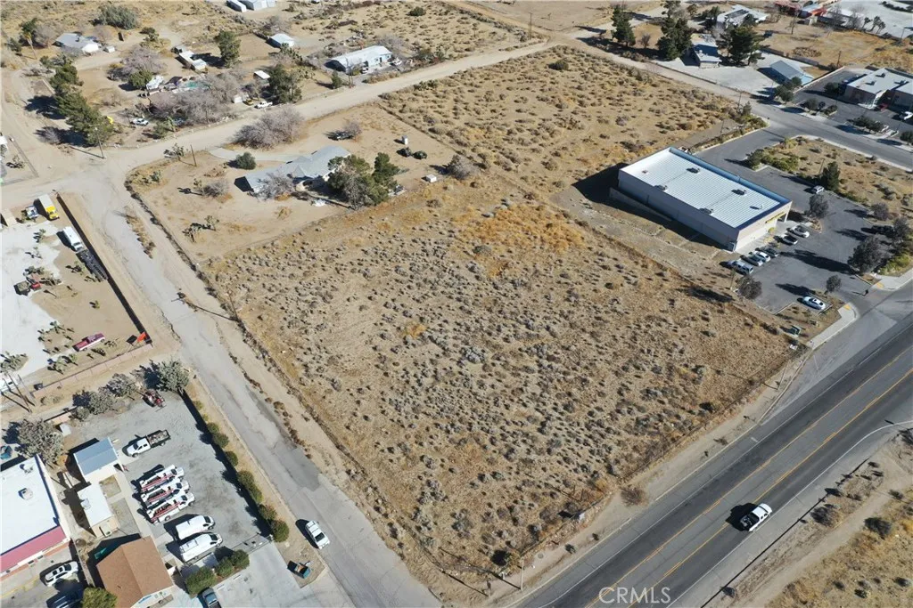 main property photo 12