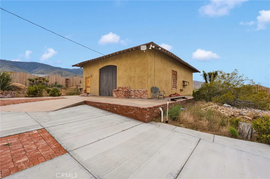 main property photo 39