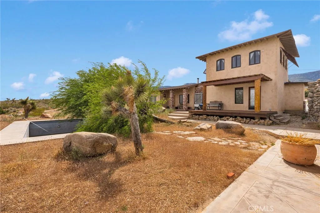 main property photo 5