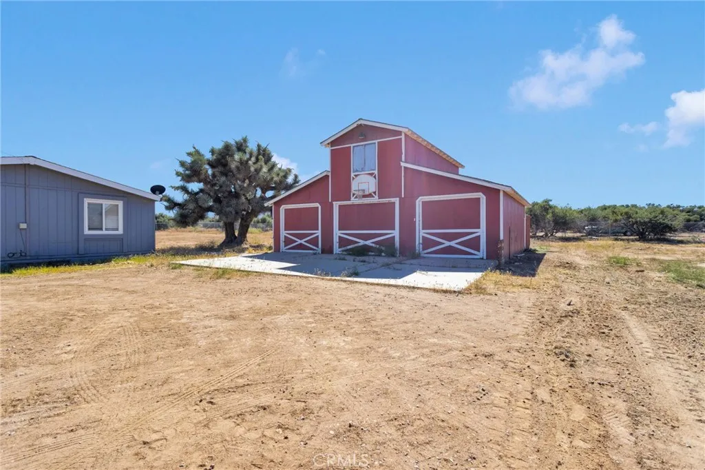 main property photo 34