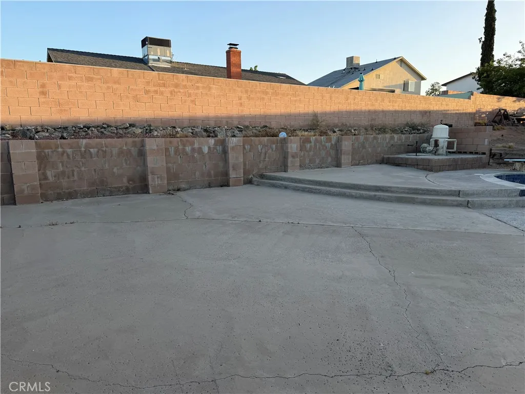 main property photo 15
