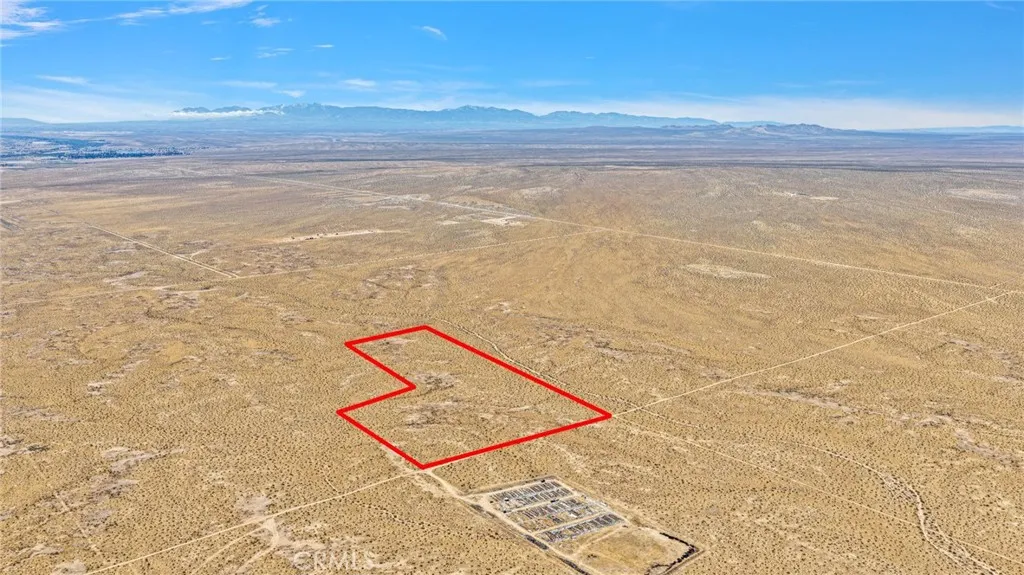 main property photo 8