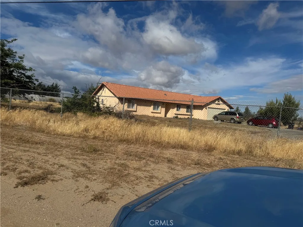 main property photo 4
