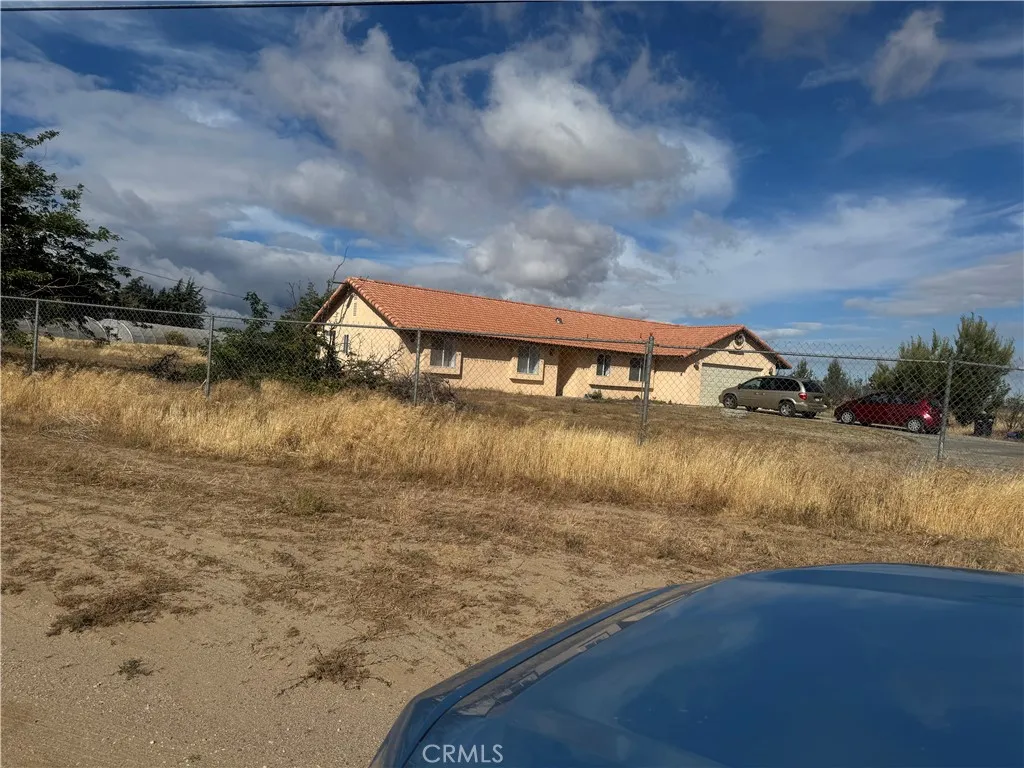 main property photo 7