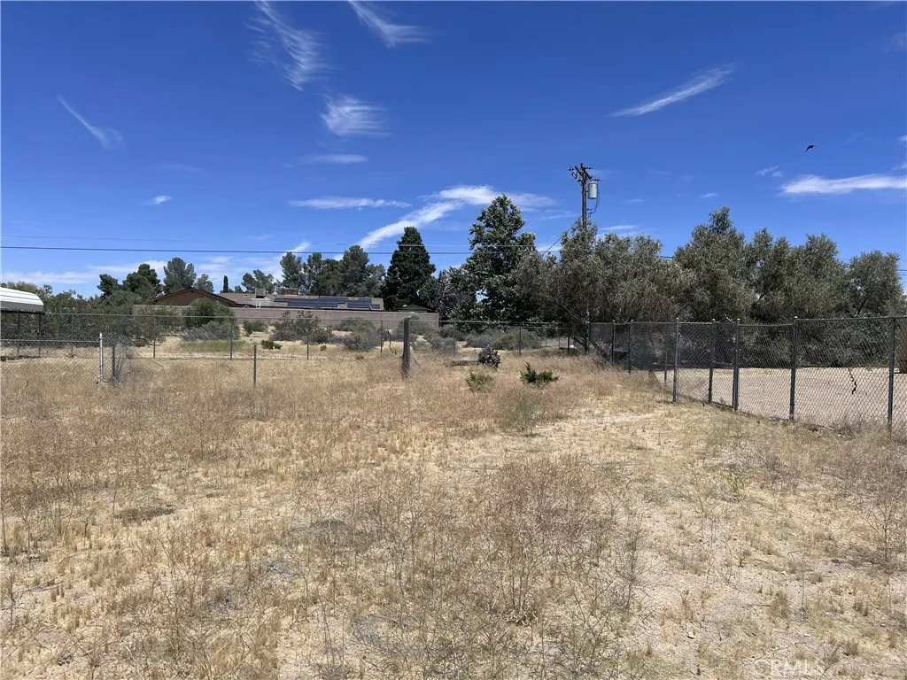 main property photo 13