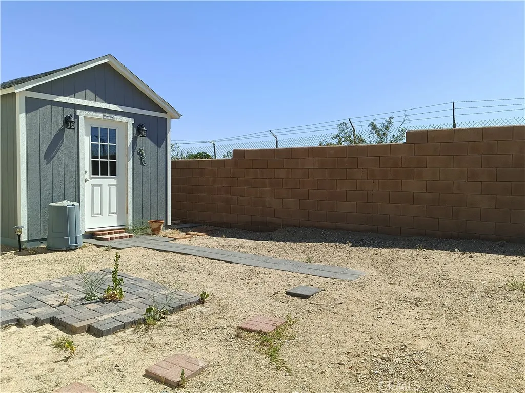 main property photo 4