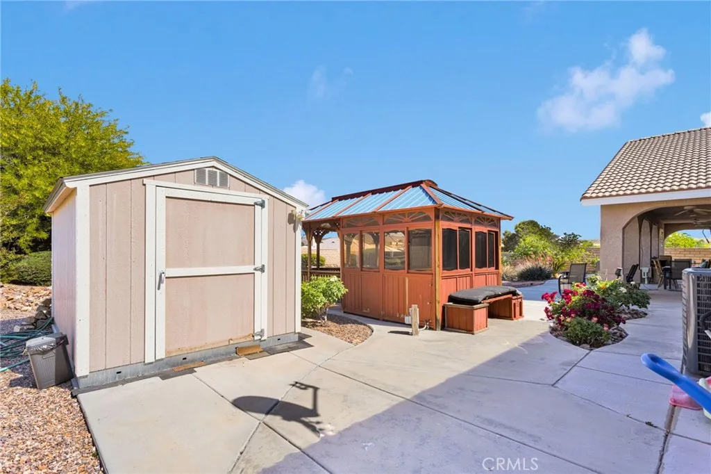 main property photo 41