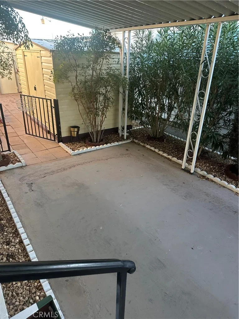 main property photo 26
