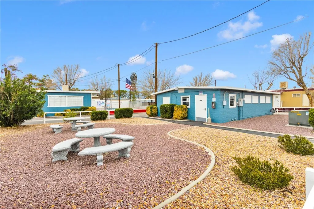 main property photo 29