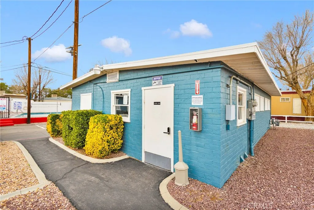 main property photo 30