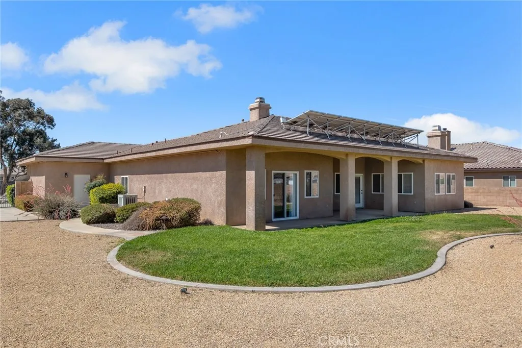 main property photo 30