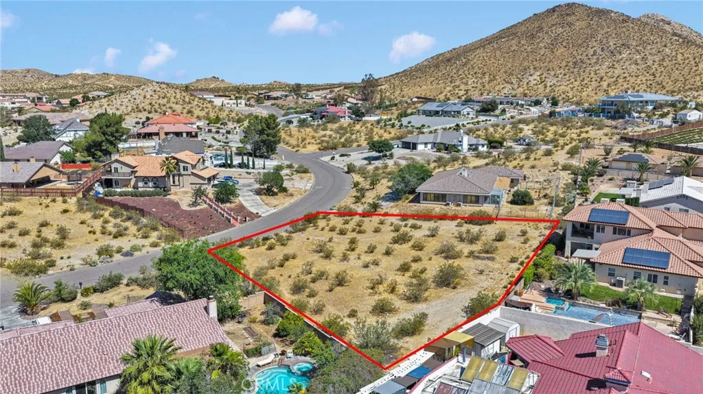 main property photo 8