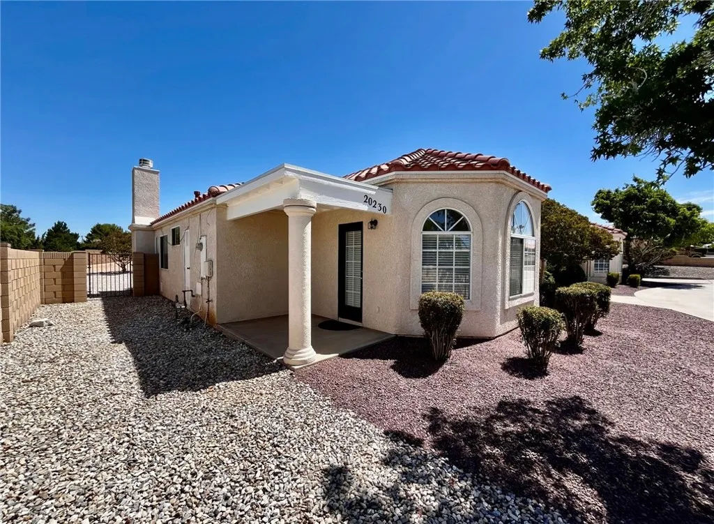 main property photo 13