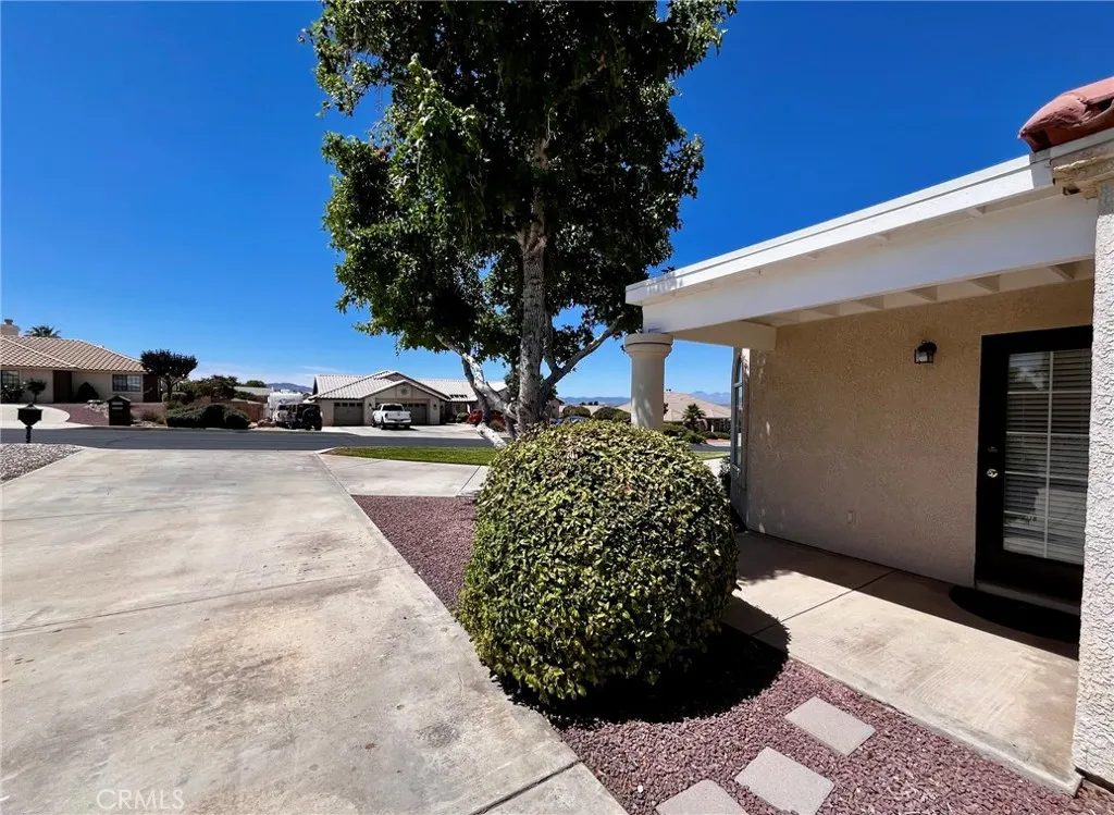 main property photo 14