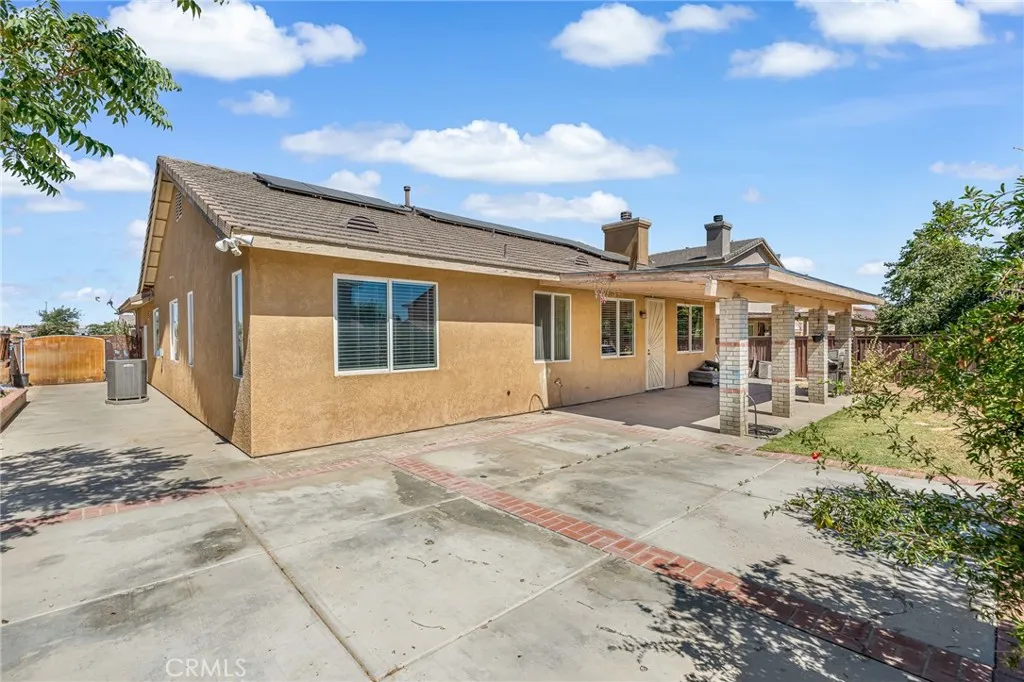 main property photo 17