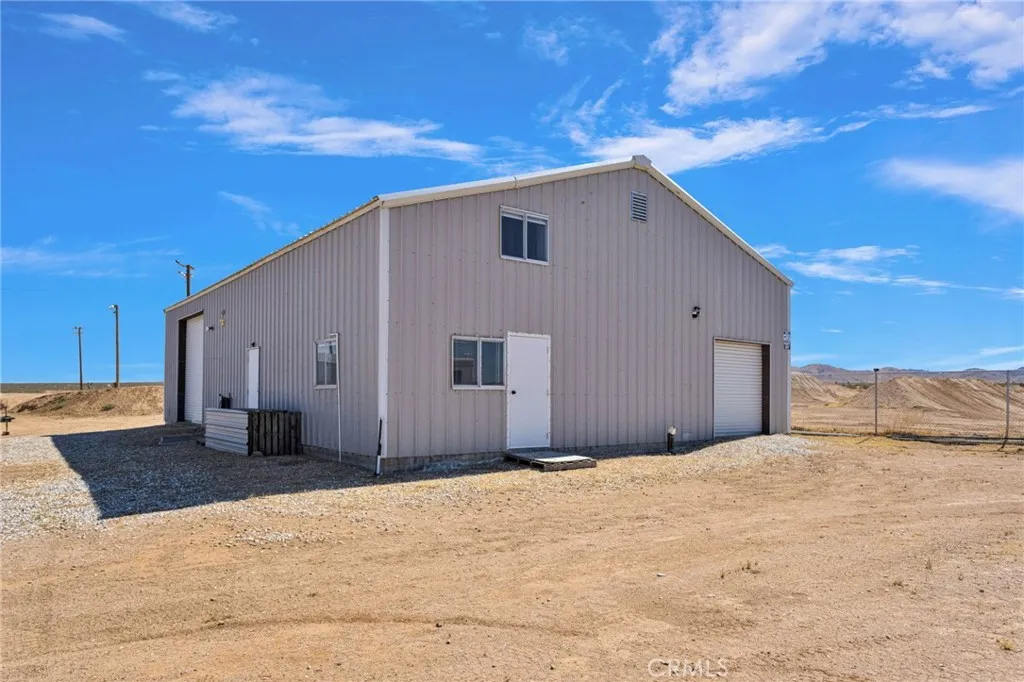main property photo 33