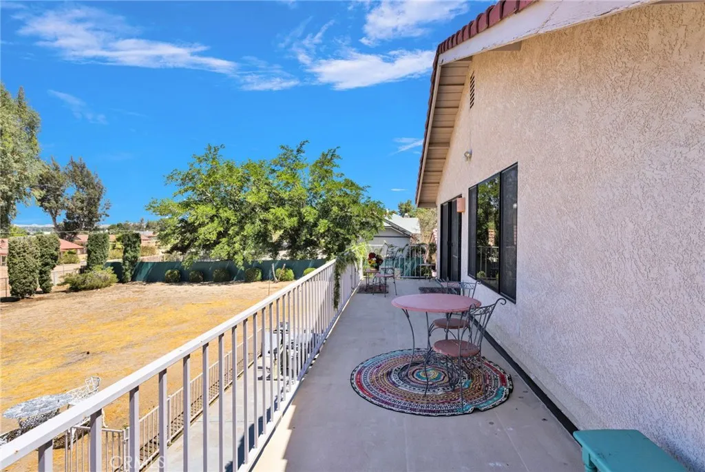 main property photo 30