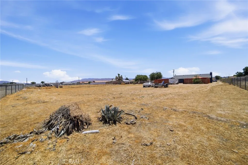 main property photo 32