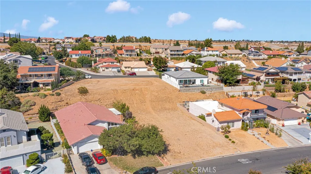 main property photo 9