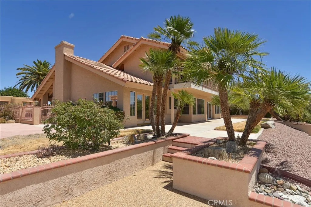 main property photo 20