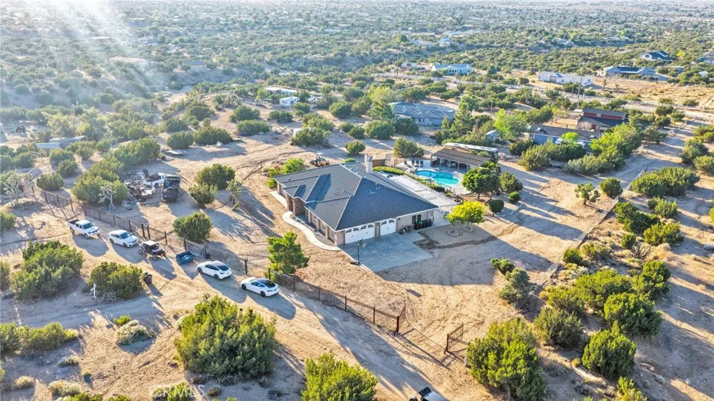 main property photo 67