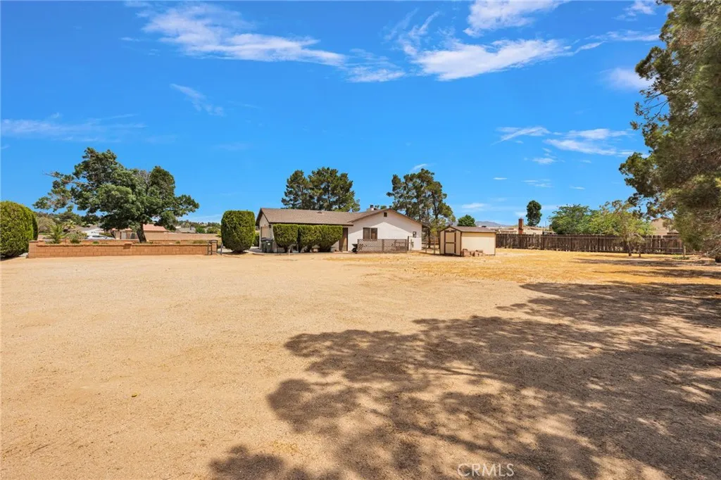 main property photo 40