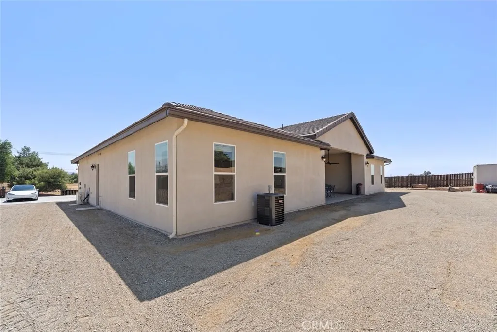 main property photo 59