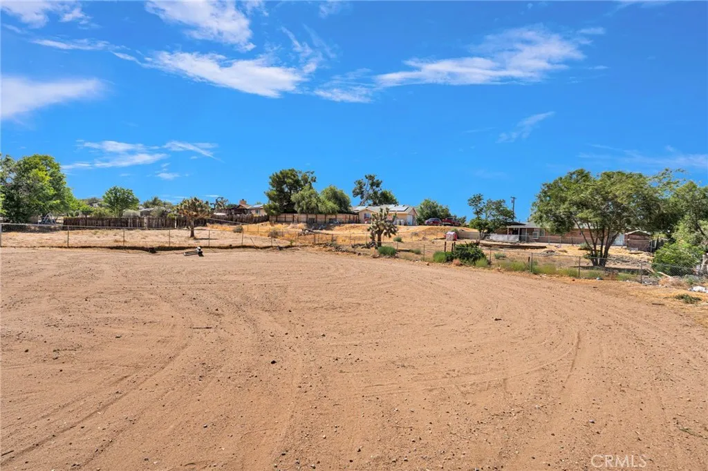 main property photo 29