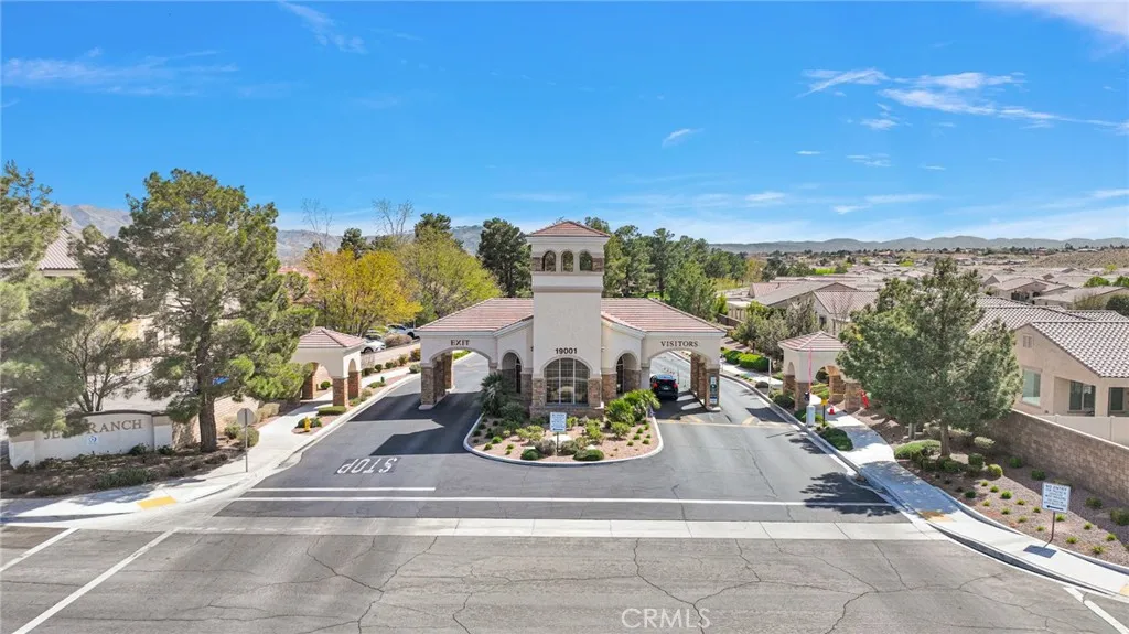 main property photo 25