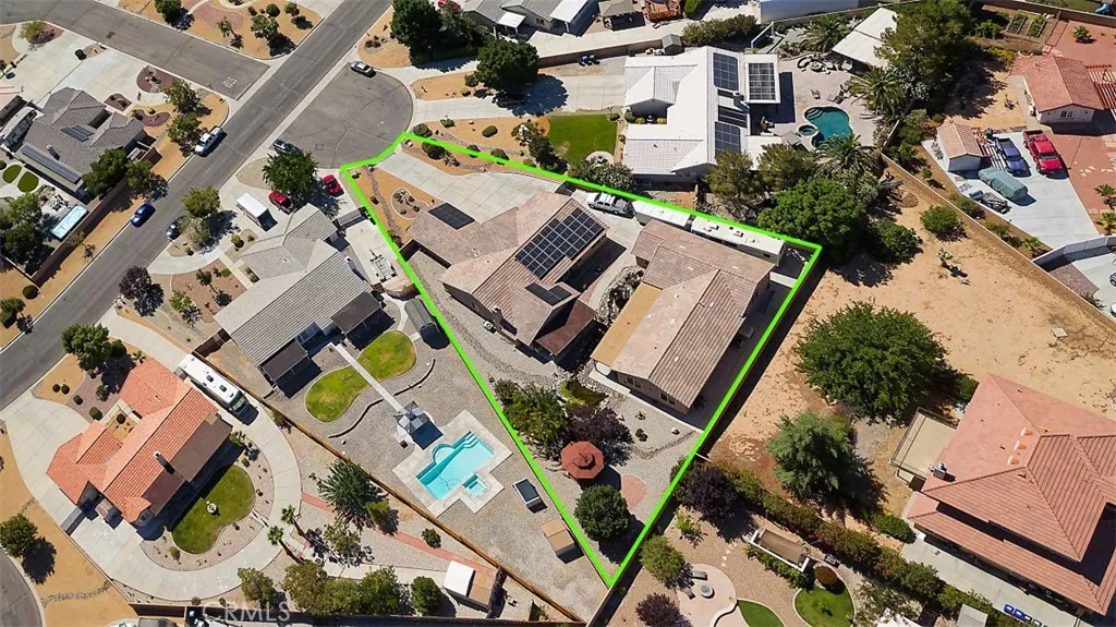main property photo 10