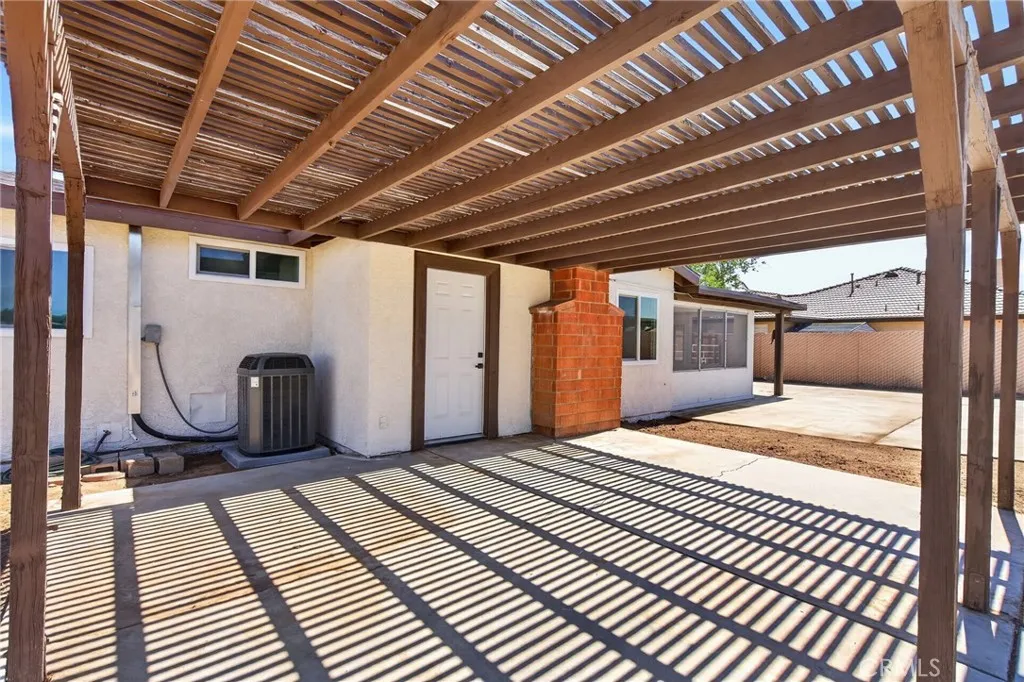 main property photo 32