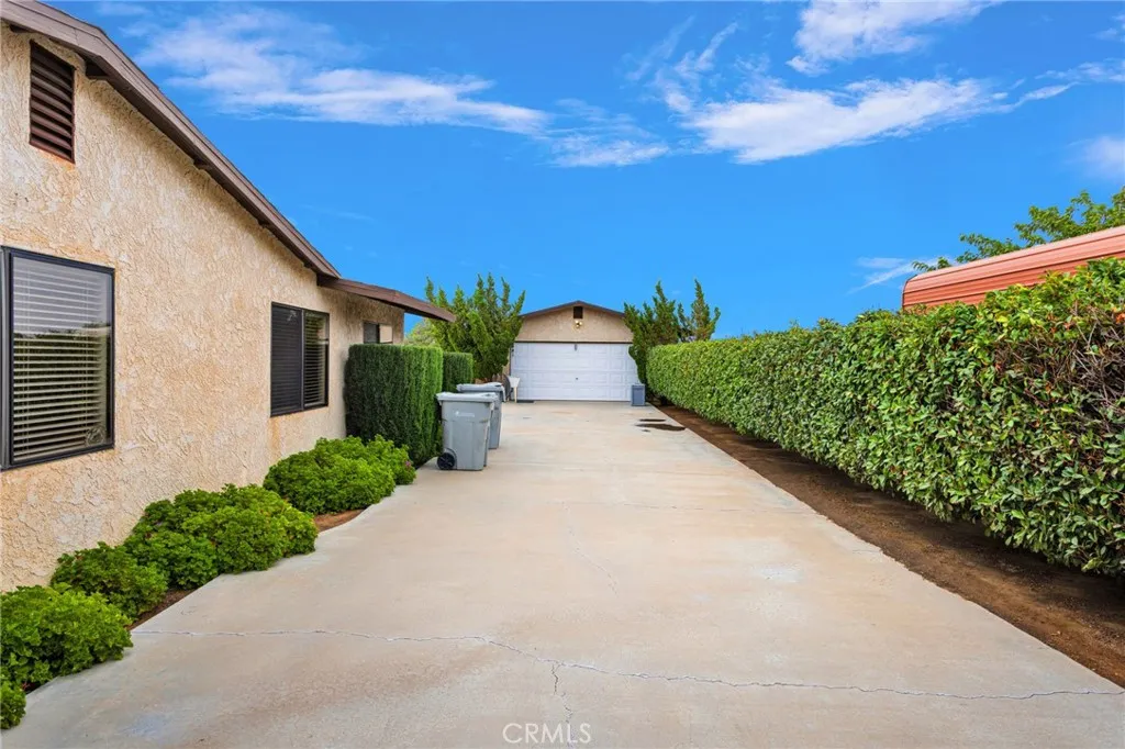 main property photo 44