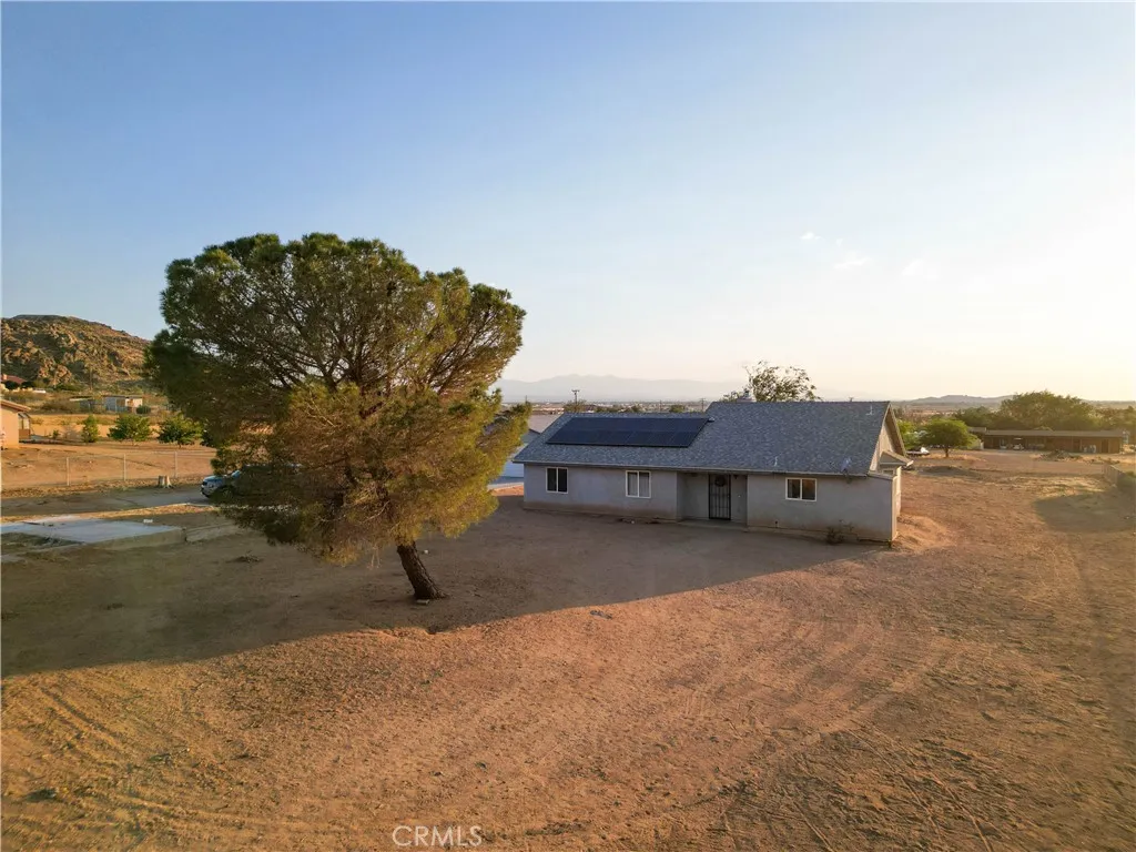 main property photo 10