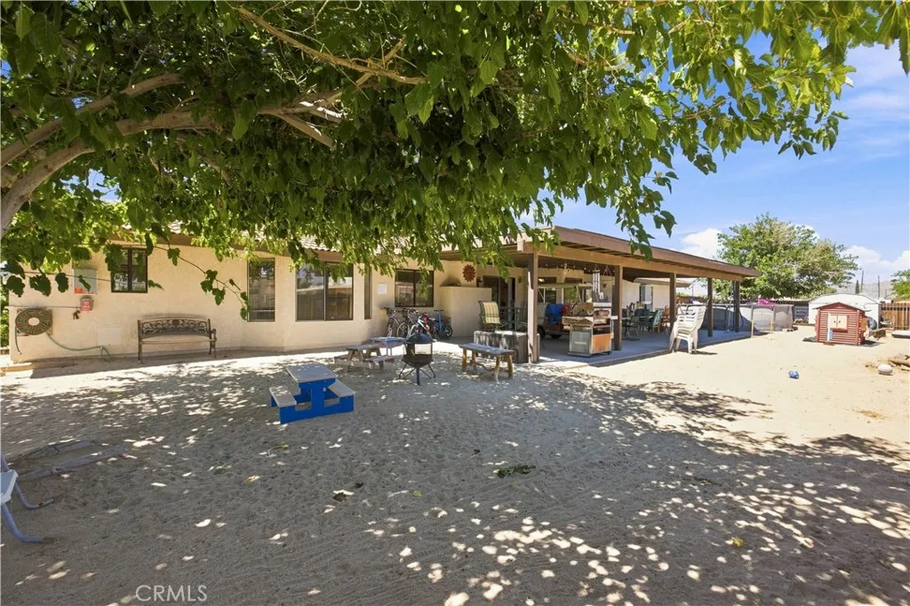main property photo 40