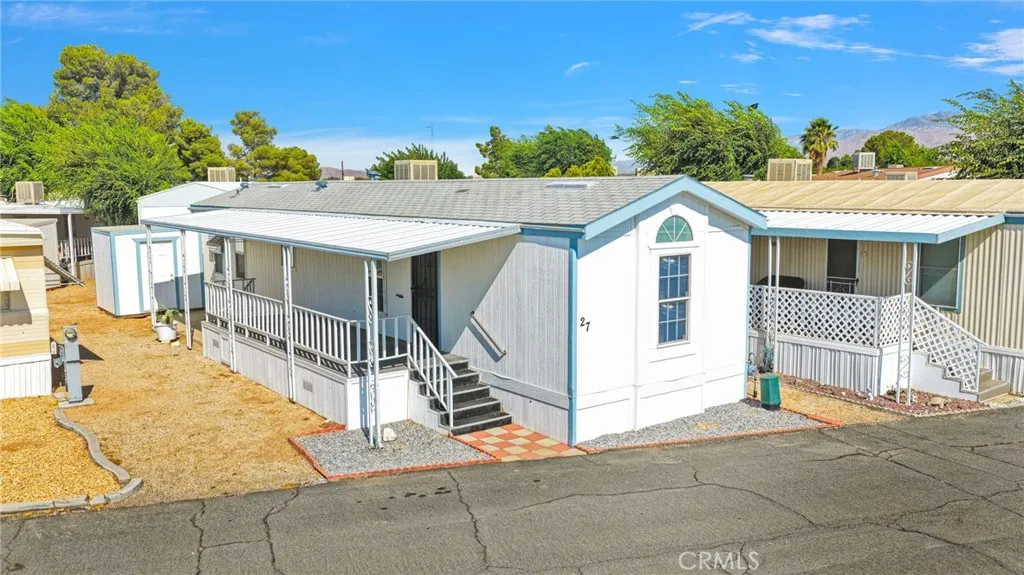 main property photo 11