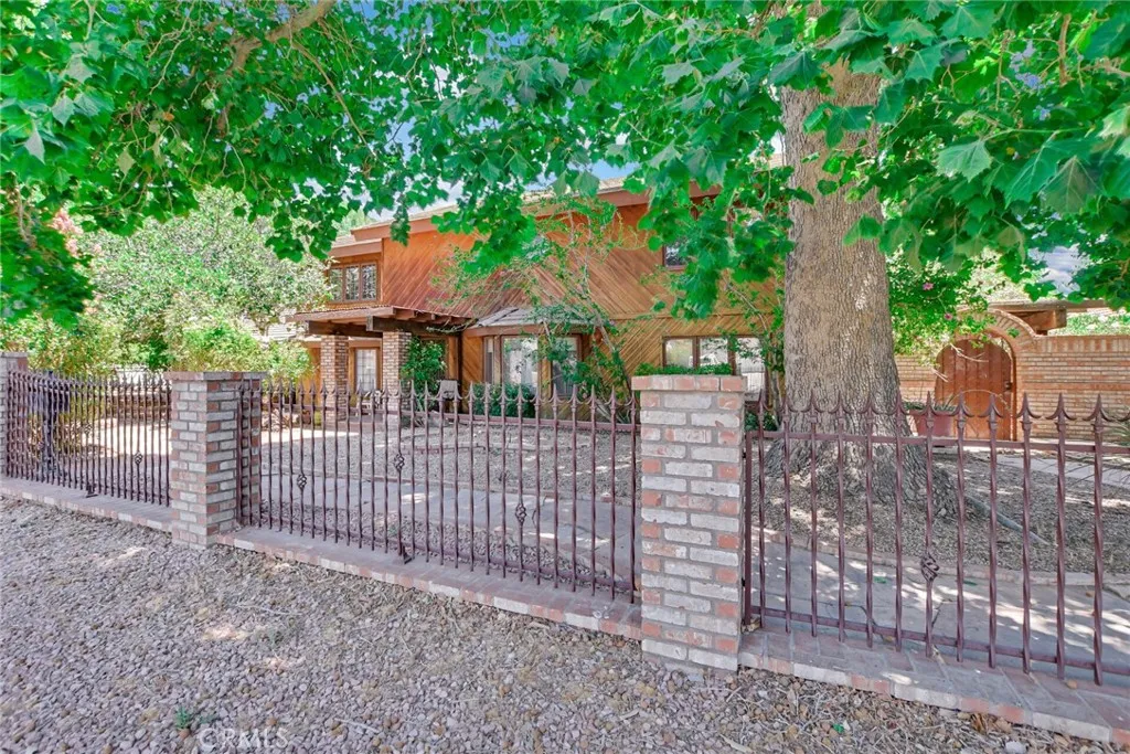 main property photo 32