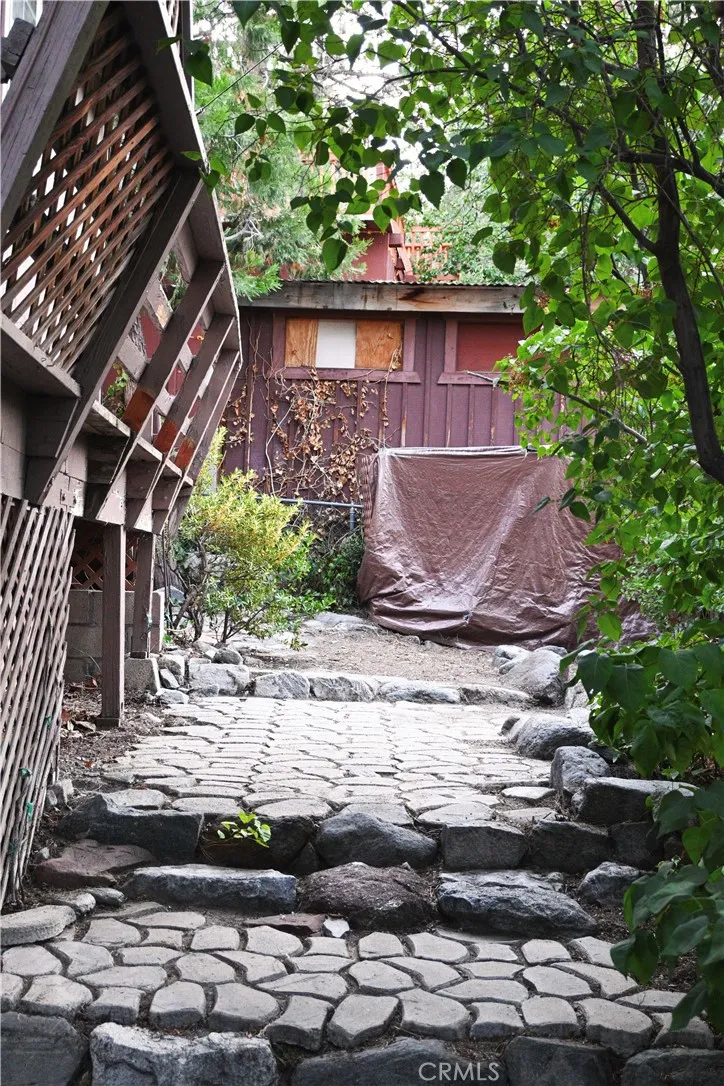 main property photo 50
