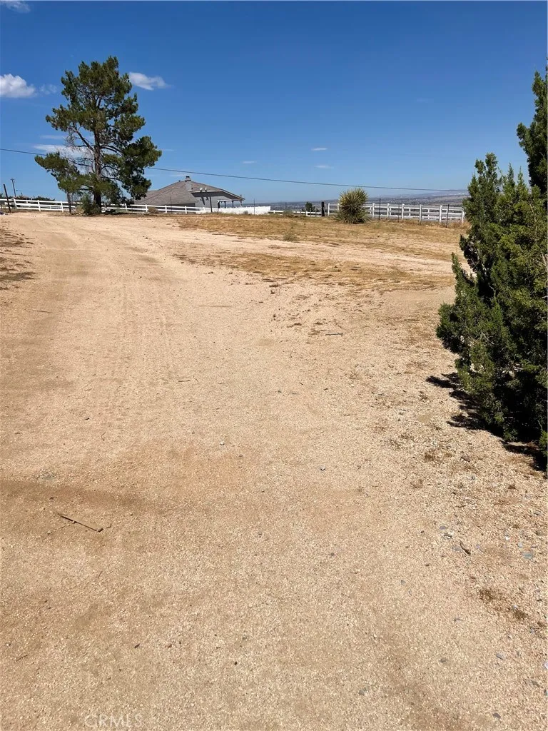 main property photo 9