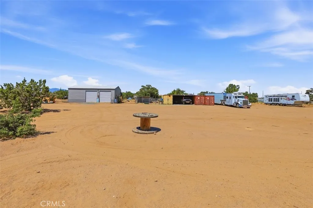 main property photo 37