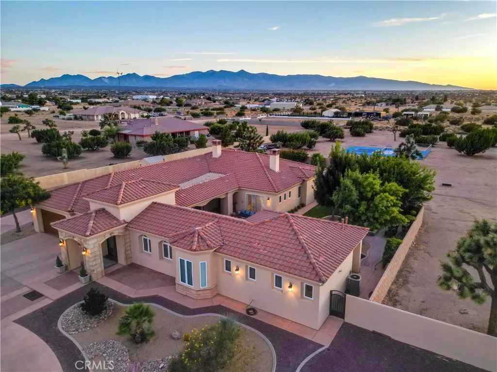 main property photo 3