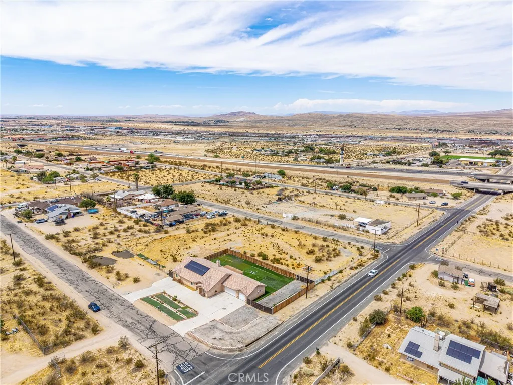 main property photo 33