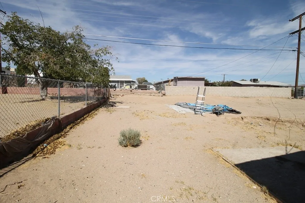 main property photo 14