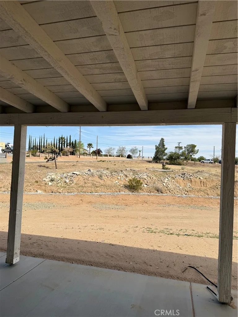 main property photo 28