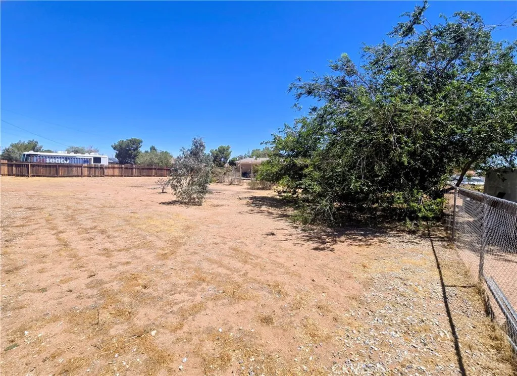 main property photo 30