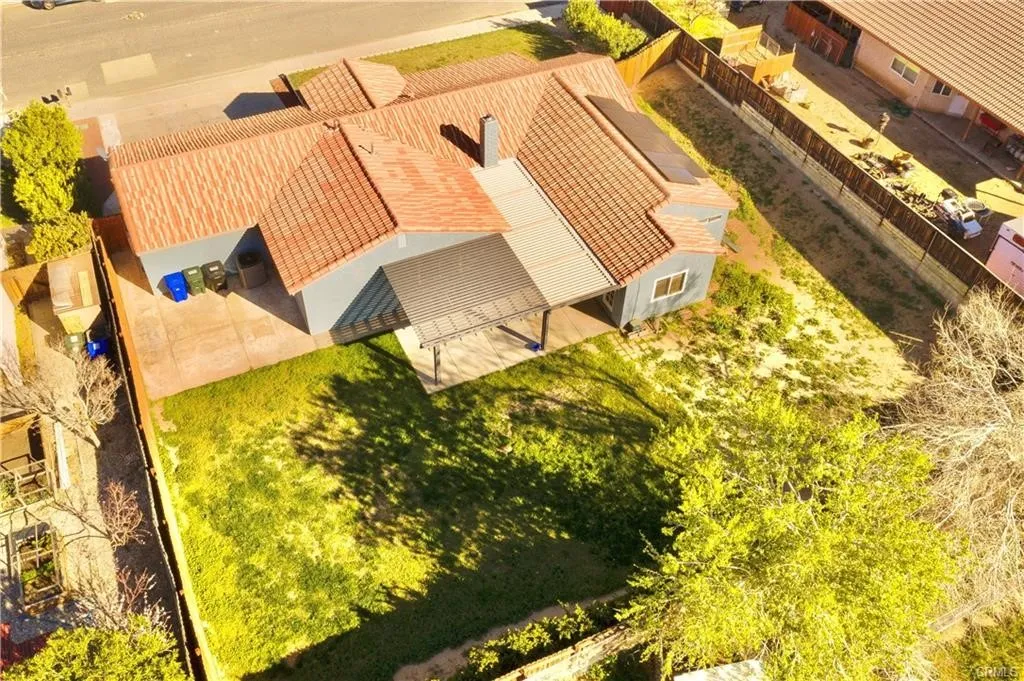 main property photo 30