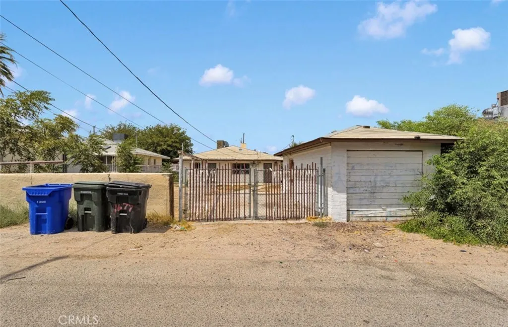 main property photo 17